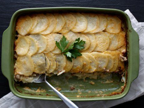 Картошка с мясом и сыром в духовке